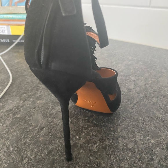 Gucci Youma Suede Heels - Picture 7 of 8